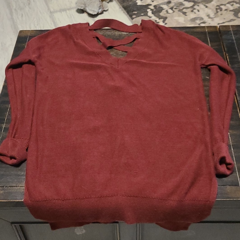 maroon sweater